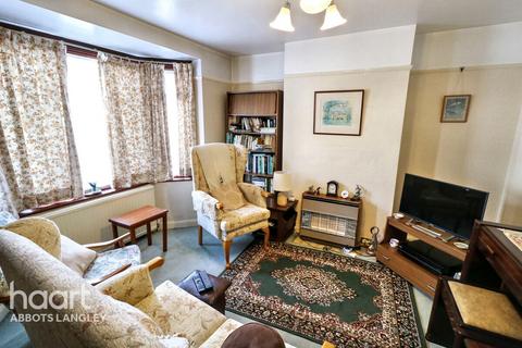 Adrian Road, Abbots Langley 3 bed semi