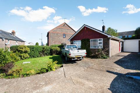 The Platt, Lingfield RH7 2 bed detached bungalow for sale
