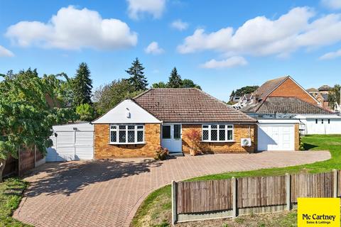 West Hanningfield Road, Great Baddow... 3 bed detached bungalow for sale