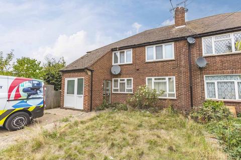 Hadlow Court, Slough SL1 2 bed apartment for sale