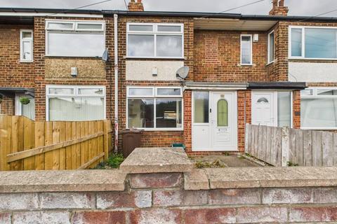 Swaledale Avenue, Hull, HU9 3UE 2 bed terraced house for sale