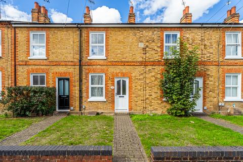 Lattimore Road, Hertfordshire AL1 2 bed terraced house for sale