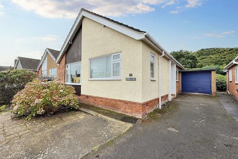 The Dale, Abergele, Conwy, LL22 7DS 2 bed detached bungalow for sale