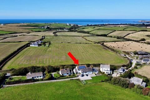 St. Merryn, Padstow, PL28 8JU 5 bed detached house for sale