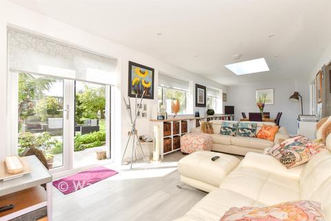 Dunstall Close, St Marys Bay, Romney... 4 bed detached house for sale