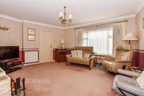 Crown Acres, East Peckham, Tonbridge... 2 bed semi