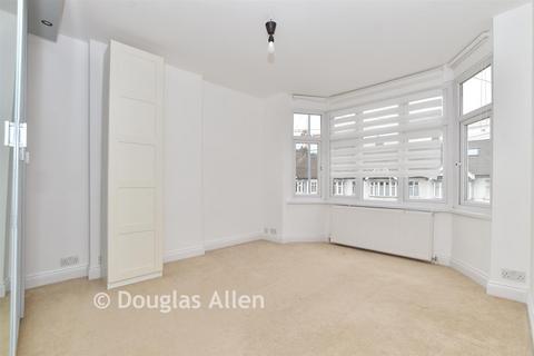 Hale End Road, Walthamstow 3 bed terraced house for sale