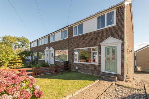 Bramley Lane, Hipperholme, Halifax 3 bed end of terrace house for sale