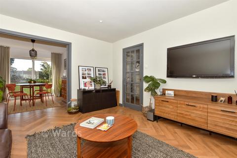 Norrington Road, Maidstone, Kent 3 bed detached house for sale