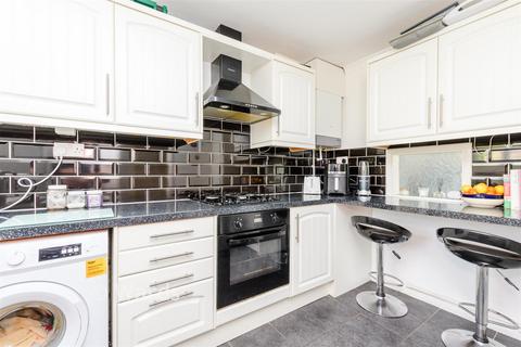 Courtfield Avenue, Lordswood... 3 bed end of terrace house for sale