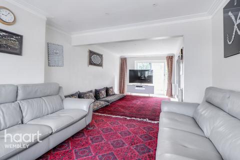 Barn Hill Estate 6 bed semi