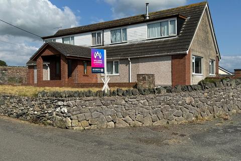 Dwyran, Anglesey, LL61 5 bed detached bungalow for sale