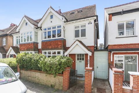 Lorna Road, Hove, BN3 4 bed semi
