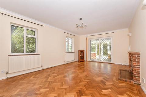 Capel Close, Broadstairs, Kent 3 bed detached bungalow for sale