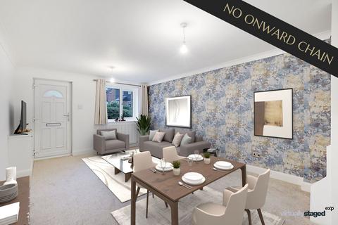 Silver Tree Close, Chatham ME5 2 bed terraced house for sale