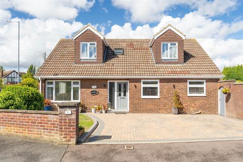 Denel Close, Flitwick, Bedford 4 bed detached bungalow for sale