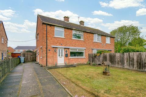 North Witham Road, Grantham NG33 3 bed semi