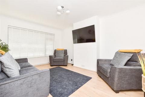 Freemans Close, Whitstable CT5 2 bed semi