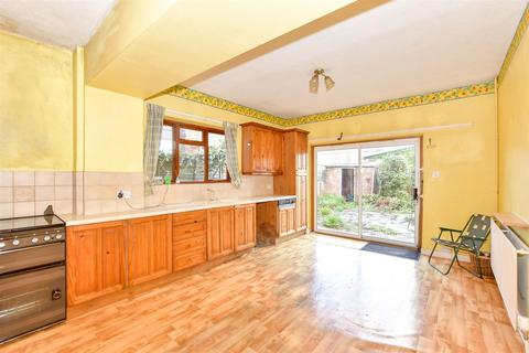 Bath Road, Southsea PO4 3 bed terraced house for sale