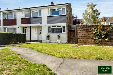 Monks Walk, Buntingford SG9 3 bed end of terrace house for sale