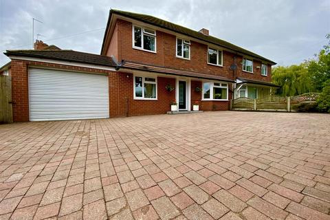 The Crescent, Little Lever, Bolton 5 bed house for sale