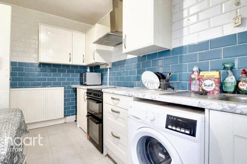Leagrave Road, Luton 3 bed end of terrace house for sale