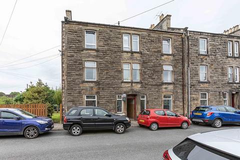 8/4, Rosevale Street, Hawick TD9 8AD 2 bed flat for sale