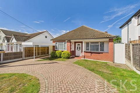 Hope Road, Essex, SS7 3 bed detached bungalow for sale