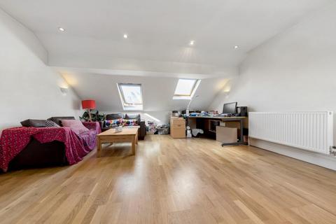 Brading Road, SW2 1 bed flat for sale