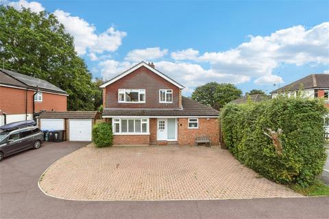 Hallsland Way, Oxted, Surrey 4 bed detached house for sale
