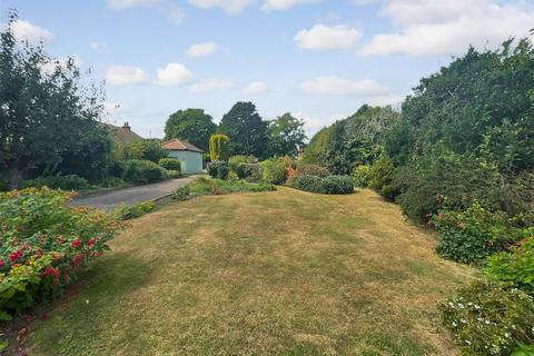 West Avenue, Worthing, West Sussex 5 bed detached bungalow for sale