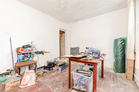 Castle Road, Chatham ME4 2 bed terraced house for sale