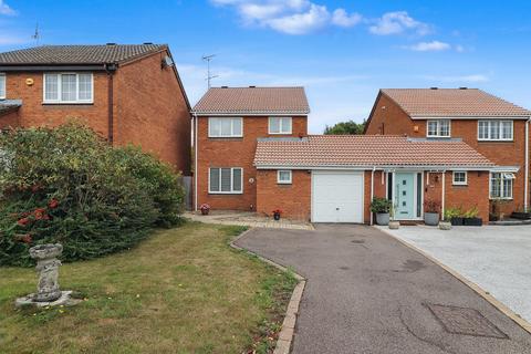 Boxfield Green, Stevenage... 3 bed link detached house for sale