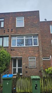 Rowntree Path, London SE28 4 bed terraced house for sale