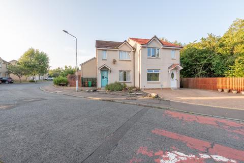 Covenanters Rise, Pitreavie Castle KY11 3 bed semi