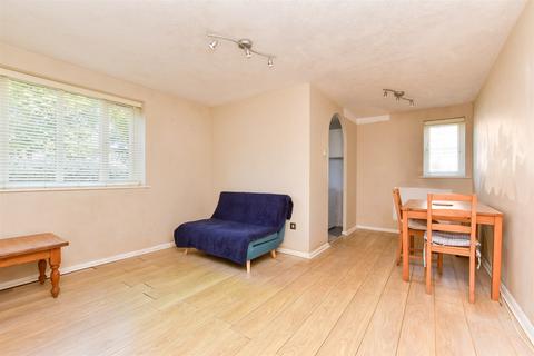 Chipstead Close, Sutton, Surrey 1 bed ground floor flat for sale