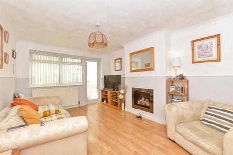 Sunnymead Drive, Waterlooville... 3 bed chalet for sale