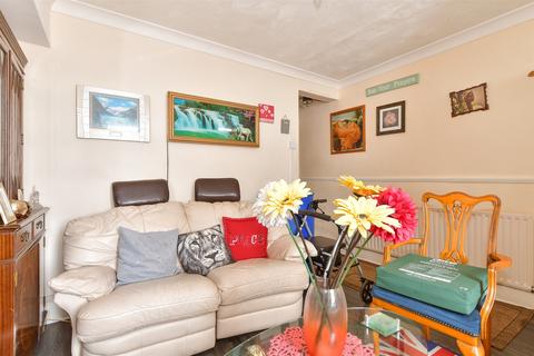Cornwall Road, Gillingham ME7 3 bed terraced house for sale