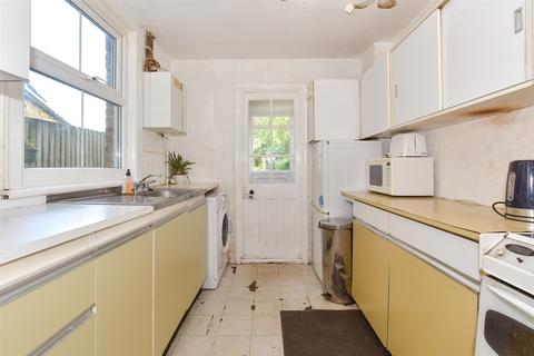 Church Hill, Dover CT15 2 bed terraced house for sale