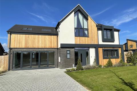 Hingham Road, Great Ellingham... 5 bed detached house for sale
