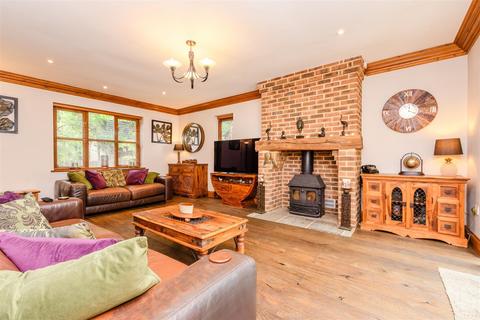Meadow Lane, Culverstone, Meopham, Kent 4 bed detached house for sale