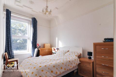 Charmouth Mansions, Weston Super Mare 2 bed apartment for sale