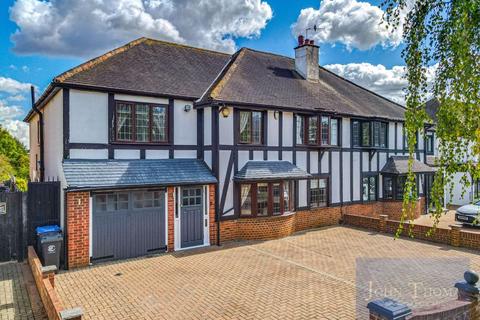 Mount Pleasant Road, Chigwell IG7 4 bed semi