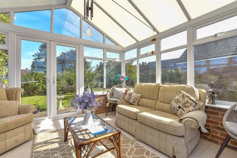 Valley Drive, Maidstone ME15 3 bed detached bungalow for sale