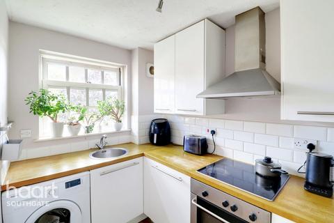 Leigh Hunt Drive, London 1 bed apartment for sale