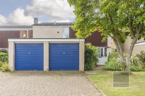 Garrick Green, Norwich NR6 3 bed detached house for sale