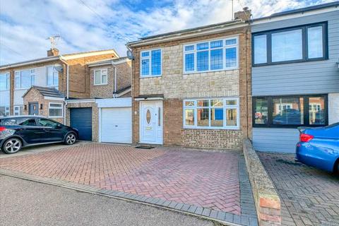 Brightlingsea CO7 3 bed semi