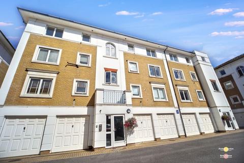 The Strand, Brighton BN2 2 bed apartment for sale
