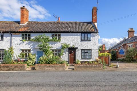 London Road, Halesworth IP19 1 bed end of terrace house for sale