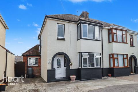 Tams Gardens, Minster 3 bed semi